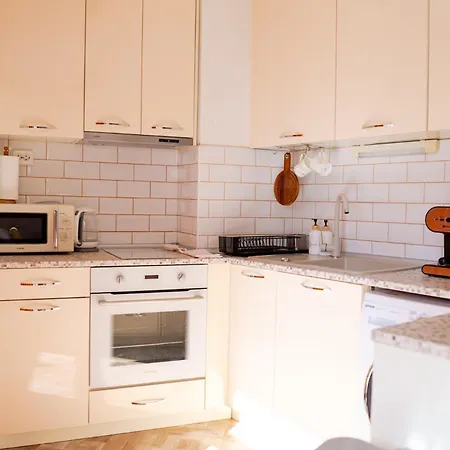 Quiet Garden Retreat, Private Patio Free Parking Sofia