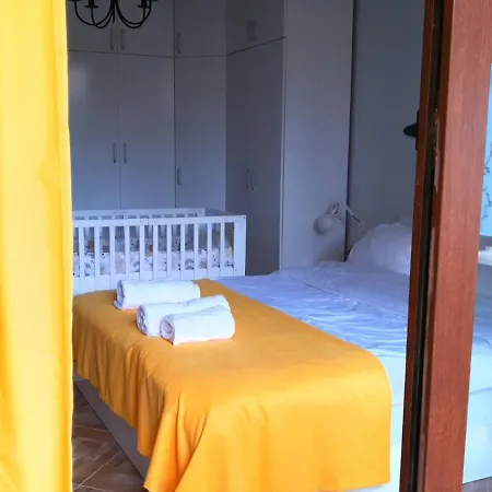 Quiet Garden Retreat, Private Patio Free Parking Appartamento