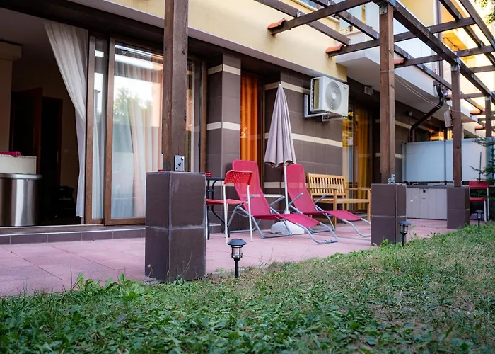 公寓 Claire With Garden *