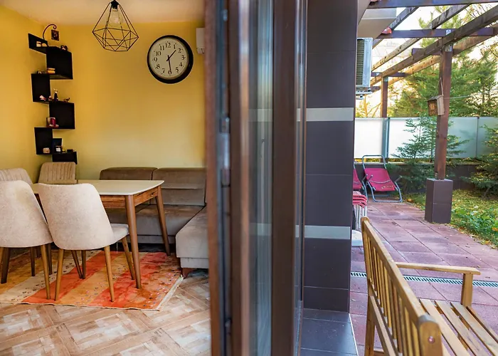 Claire With Garden アパート *