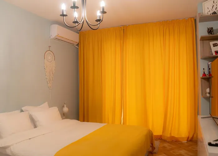 公寓 Claire With Garden