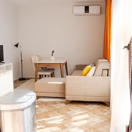 Lejlighed Quiet Garden Retreat, Private Patio Free Parking Sofia
