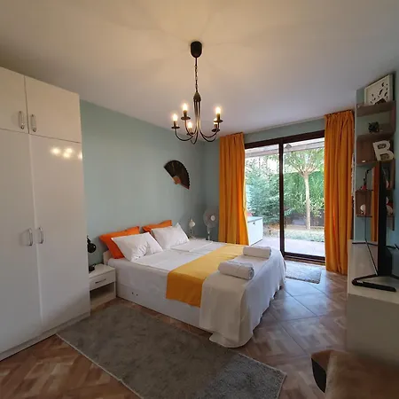 Quiet Garden Retreat, Private Patio Free Parking Sofia